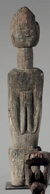 Big wooden statue. Nepal. 
H.: 105 cm.