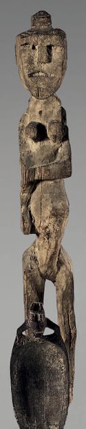 Large wooden sculpture. Nepal. 
H.: 126 ...