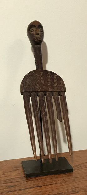 Comb. Guro people. Ivory Coast. 
H.: 17 ...