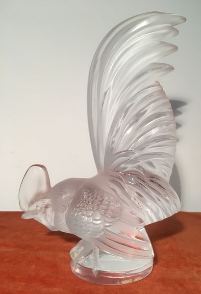 LALIQUE France.
Dwarf cockerel radiator cap,...