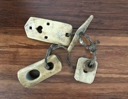Shamanic object made of five bone elements,...