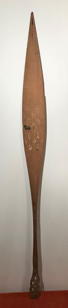 Paddle. Surinam. 
L.: 143 cm.