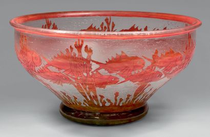 CHARDER. 
Large multilayer bubble glass bowl,...
