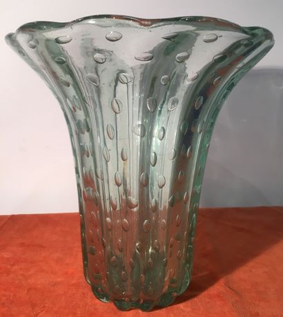 MURANO, BAROVIER et TOSO.
Ribbed vase and...