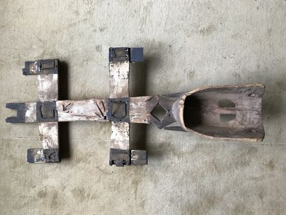 Wooden Kanaga mask with white patina. 
H.:...