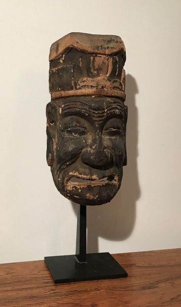 Mask. China. 
H.: 21 cm.