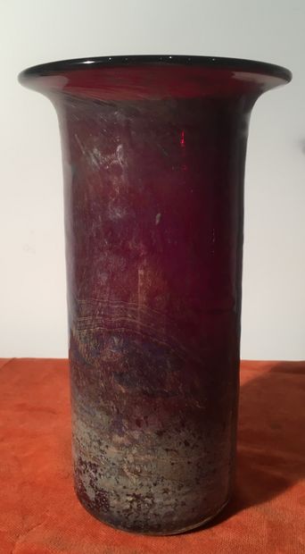 Véronique MONOD (née en 1954).
Red translucent...