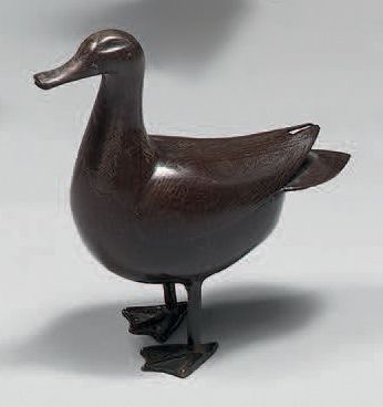 CHINE - XVIIe/XVIIIe siècle.
Canard en bronze...