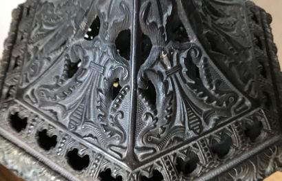 Calorifier in patinated cast iron, hexagonal...