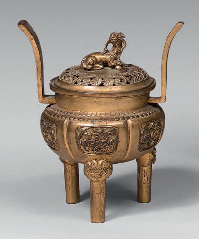 CHINE - XVIIe/XVIIIe siècle.
Brûle-parfum...
