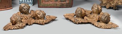 Paire de groupes de têtes d'angelot en papier...