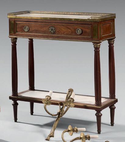 Mahogany and mahogany veneer console decorated...