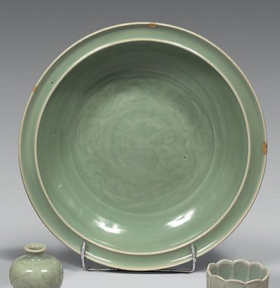 CHINE, Fours de Longquan - Milieu de l'époque...