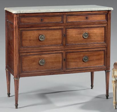 Mahogany chest of drawers with three drawers,...