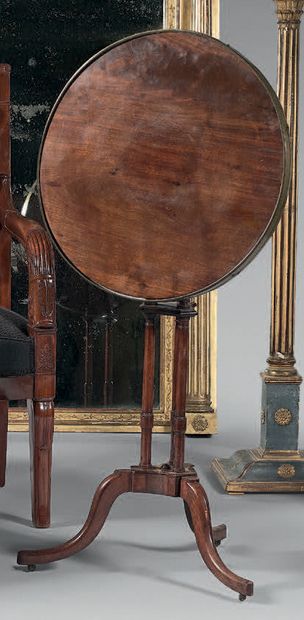 Mahogany and mahogany veneer pedestal table,...