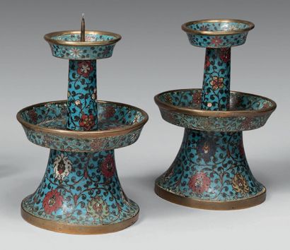CHINE - Fin Époque MING (1368 - 1644).
Paire...
