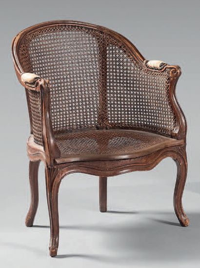 Fauteuil de bureau en bois naturel mouluré,...