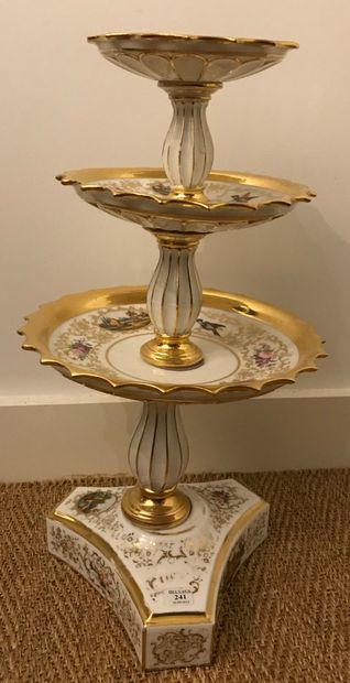 Présentoir, les trois coupes décroissantes...