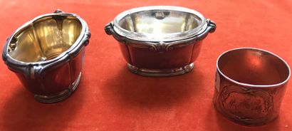 A pair of silver salverons (800) with oval...