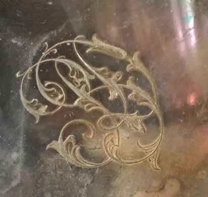 Service à liqueur en argent, le plateau circulaire...
