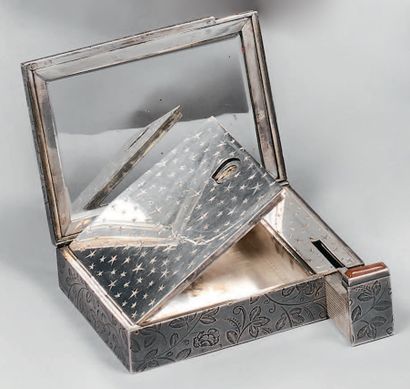 Nécessaire de beauté en argent (925), ciselé...