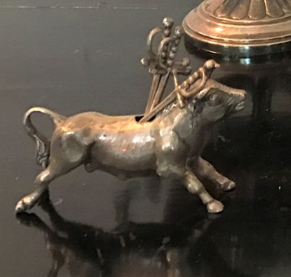 Ensemble d'accessoires de table en argent...