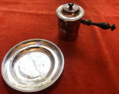 Ensemble en argent (800) :
- une laitière...