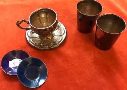 Ensemble en argent (800) :
- une paire de...