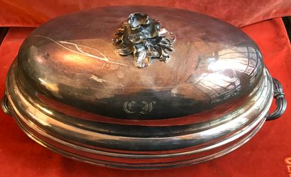 CHRISTOFLE.

Grand chauffe-plats en métal...