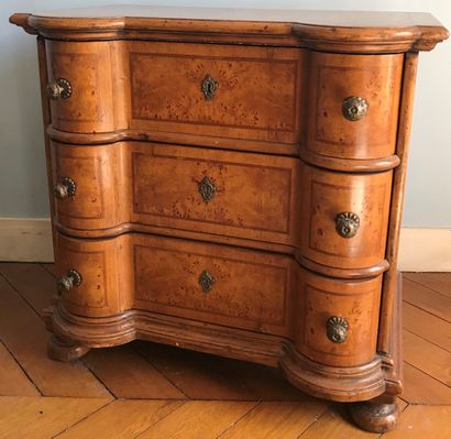 Small burrwood chest of drawers, the front...