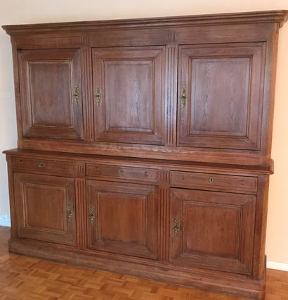 Important rustic sideboard with two bodies...