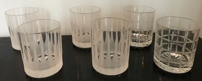 Suite of six whisky glasses in cut crystal,...