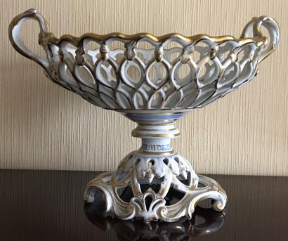 Large openwork porcelain cup, on pedestal,...