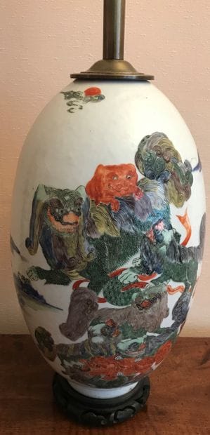 A Chinese porcelain ovoid vase with polychrome...