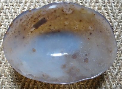 Set of hard stones: two small rose quartz...