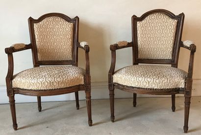 Pair of armchairs in natural wood. The cabriolet...