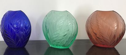 Set including : 

- LALIQUE France. Suite...