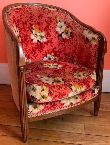 Small varnished wood shepherd's chair, the...