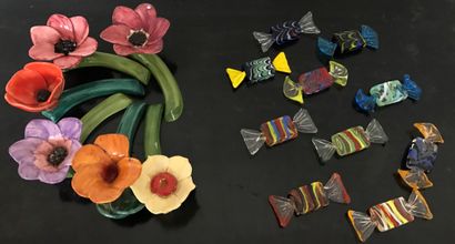 Set composed of : 

- six polychrome earthenware...