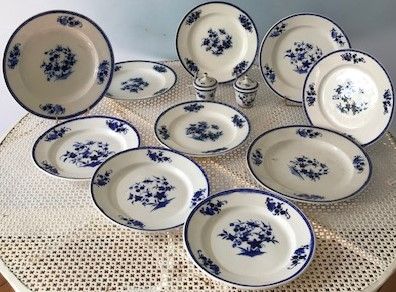 TOURNAI, 19th century.

Two large plates,...