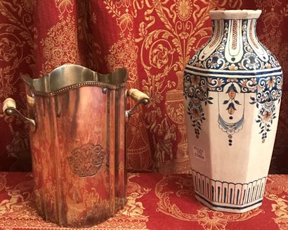 Lot : seau à rafraîchir en métal argenté...
