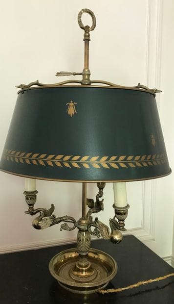 
Lampe bouillotte en bronze, les trois bras...