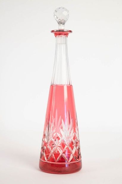 Carafe tronconique en cristal de Saint Louis...