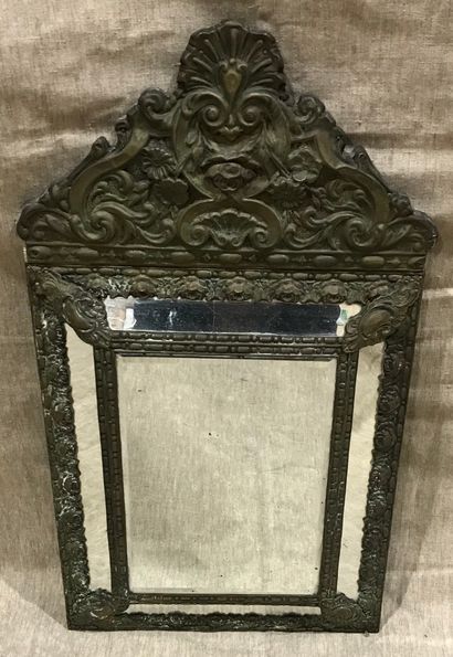 Petit miroir, l’entourage à parcloses en...