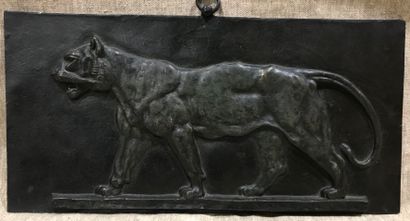D’après BARYE : TIGRE MARCHANT. 

Plaque...