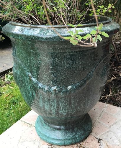 
Vase en terre cuite vernissé vert marbré....