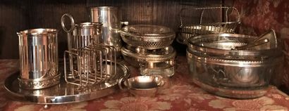 Ensemble de métal argenté : porte bouteilles...