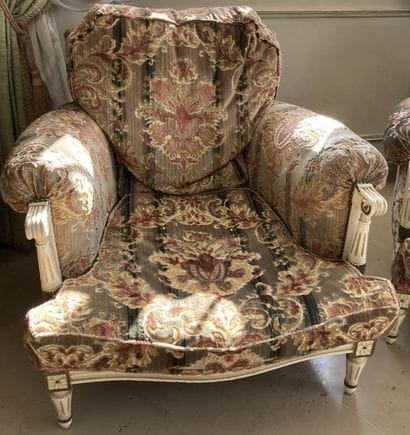 White lacquered and gilded wood sofa and...