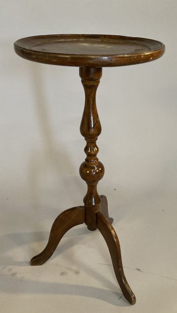 Small varnished mahogany pedestal table,...