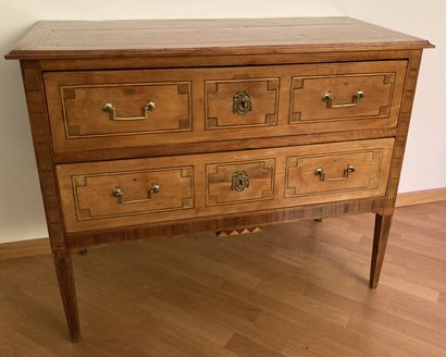 Fruitwood chest of drawers, inlaid decoration...